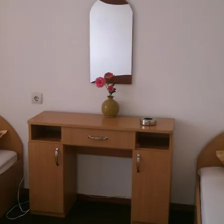 Pensjonat Minchevi 2*