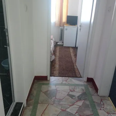 Minchevi Pensjonat 2*